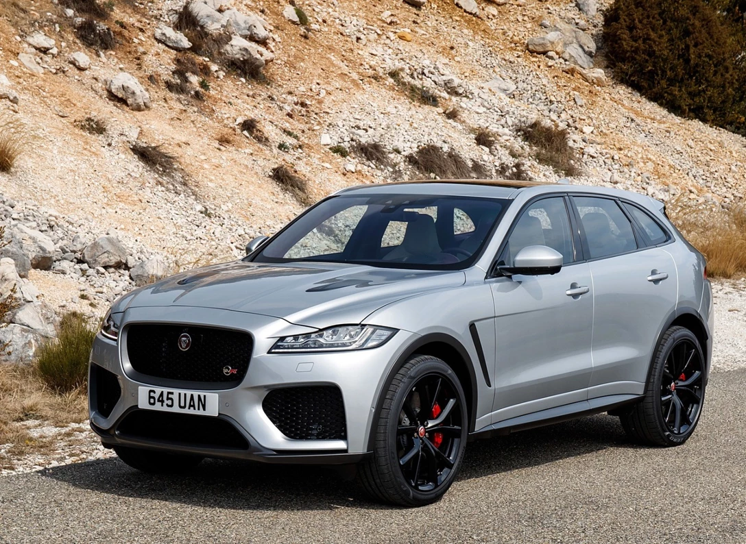 1650583-2019_jaguar_f-pace_svr_72_1600x1200.jpg