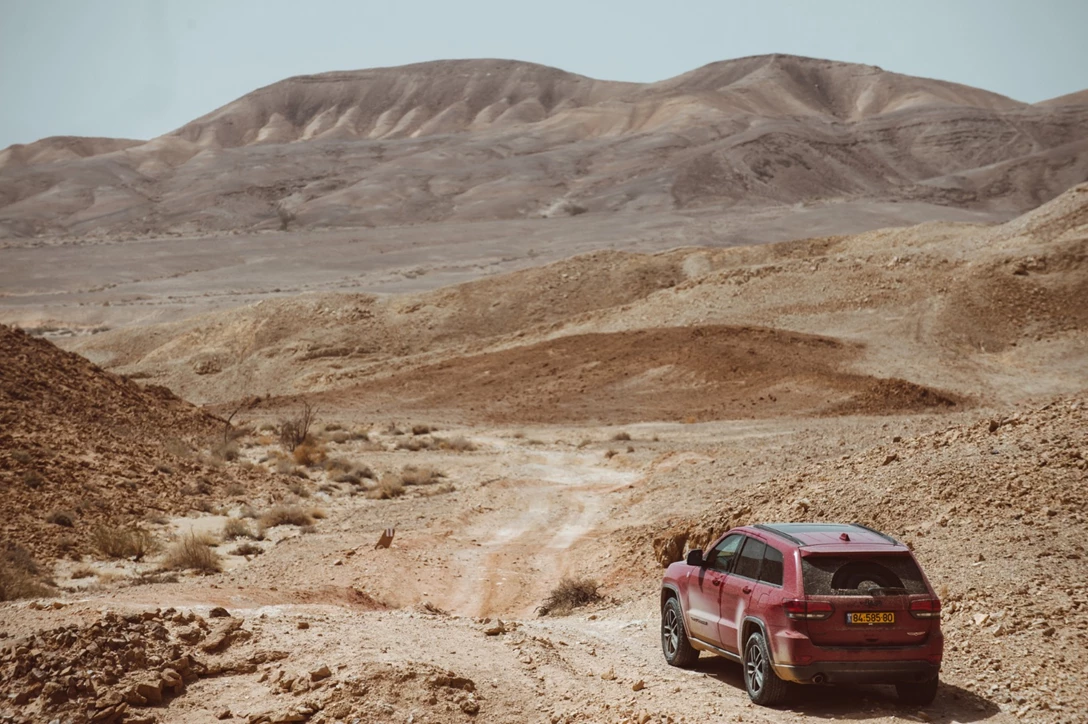 1600581-BY BENNY DOUTSH.jpg