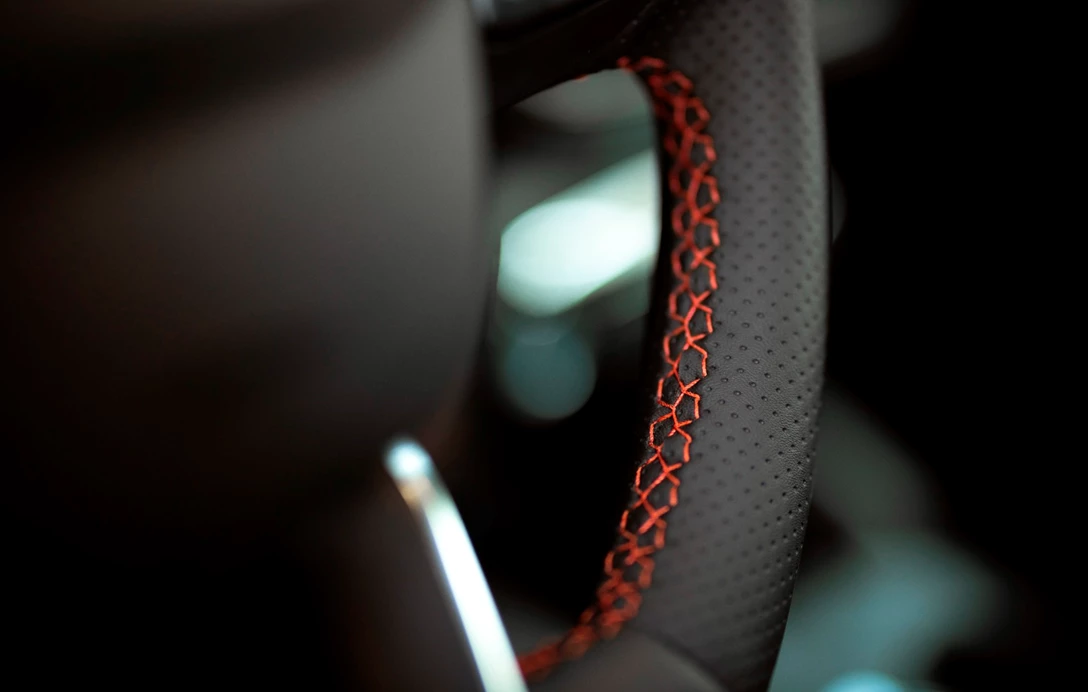 1670127-2023 Ford Escape ST-Line Elite_Rapid Red_16.jpg