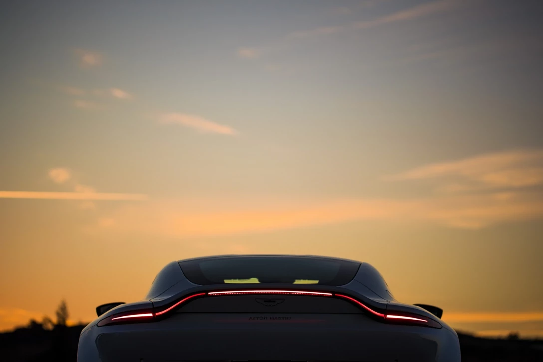 1599117-אסטון מרטין ואנטג מבחן דרכים השקה (17).jpg