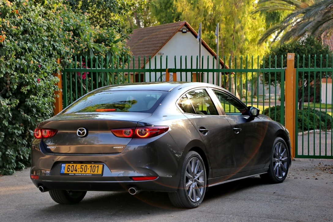 1622676-rotemi110919mazda3 (84).JPG