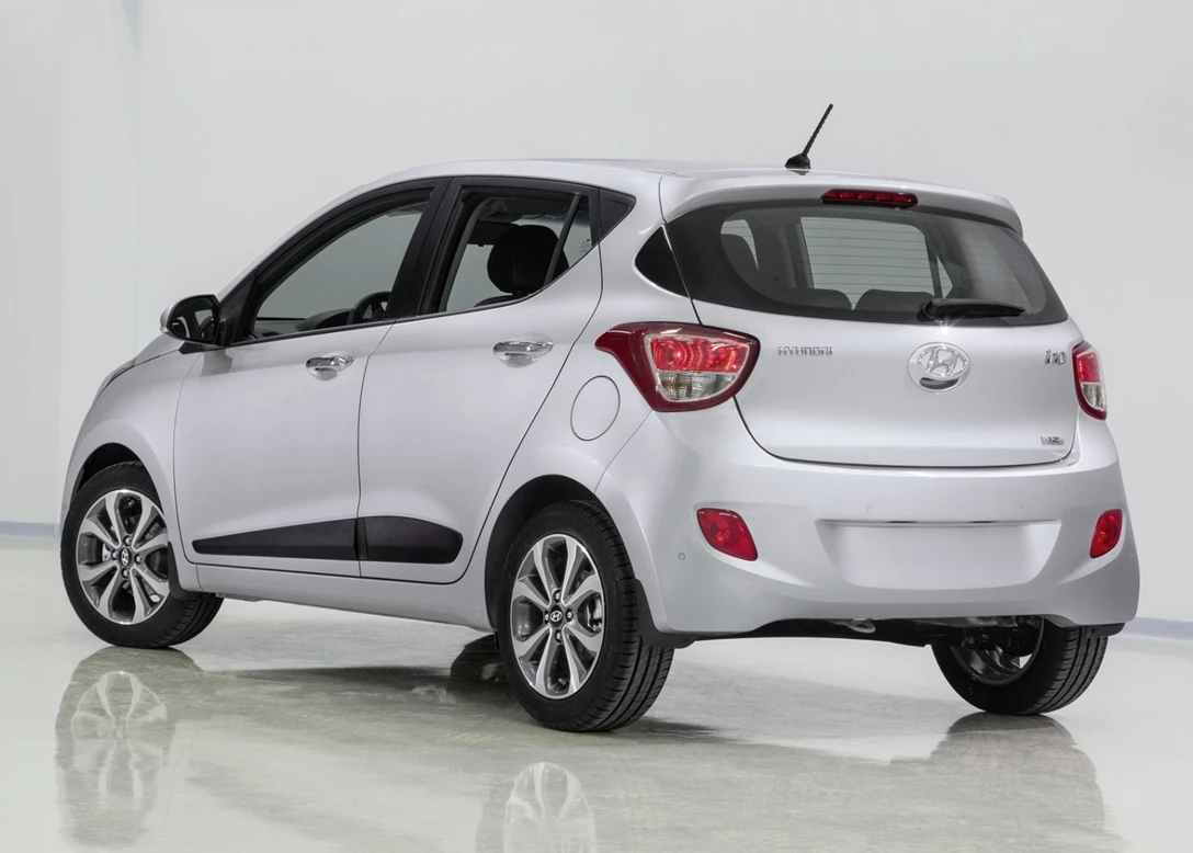 1641359-Hyundai-i10-2015-02.jpg