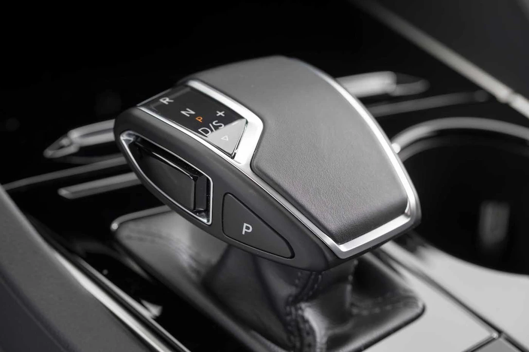 1595808-פולקסווגן טוארג - מבחן דרכים (השקה) (14).jpg