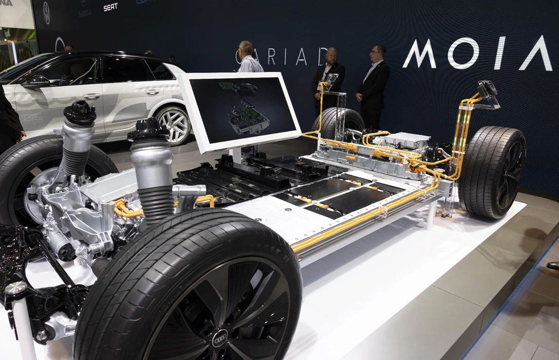 1688067-PPE PLATFORM-min.jpg