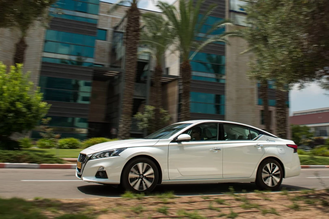 1620941-07-BY BENNY DOUTSH-17.jpg