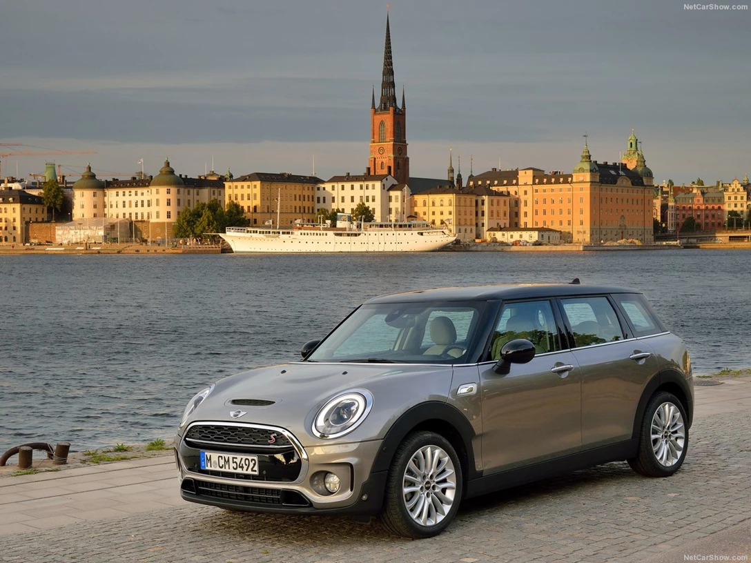 1588946-Mini-Clubman 1.jpg