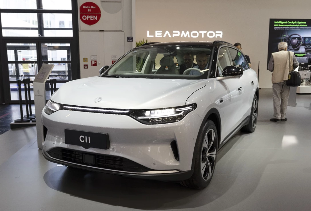 1688058-LEAPMOTOR C11-min.jpg