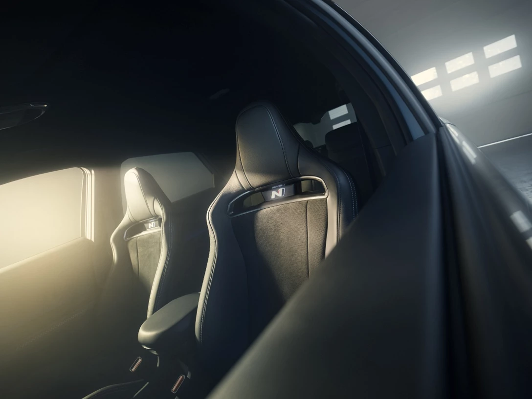 1684757-15_IONIQ5N_Interior_Static_Circuit_Bucket_Seat-min.jpg