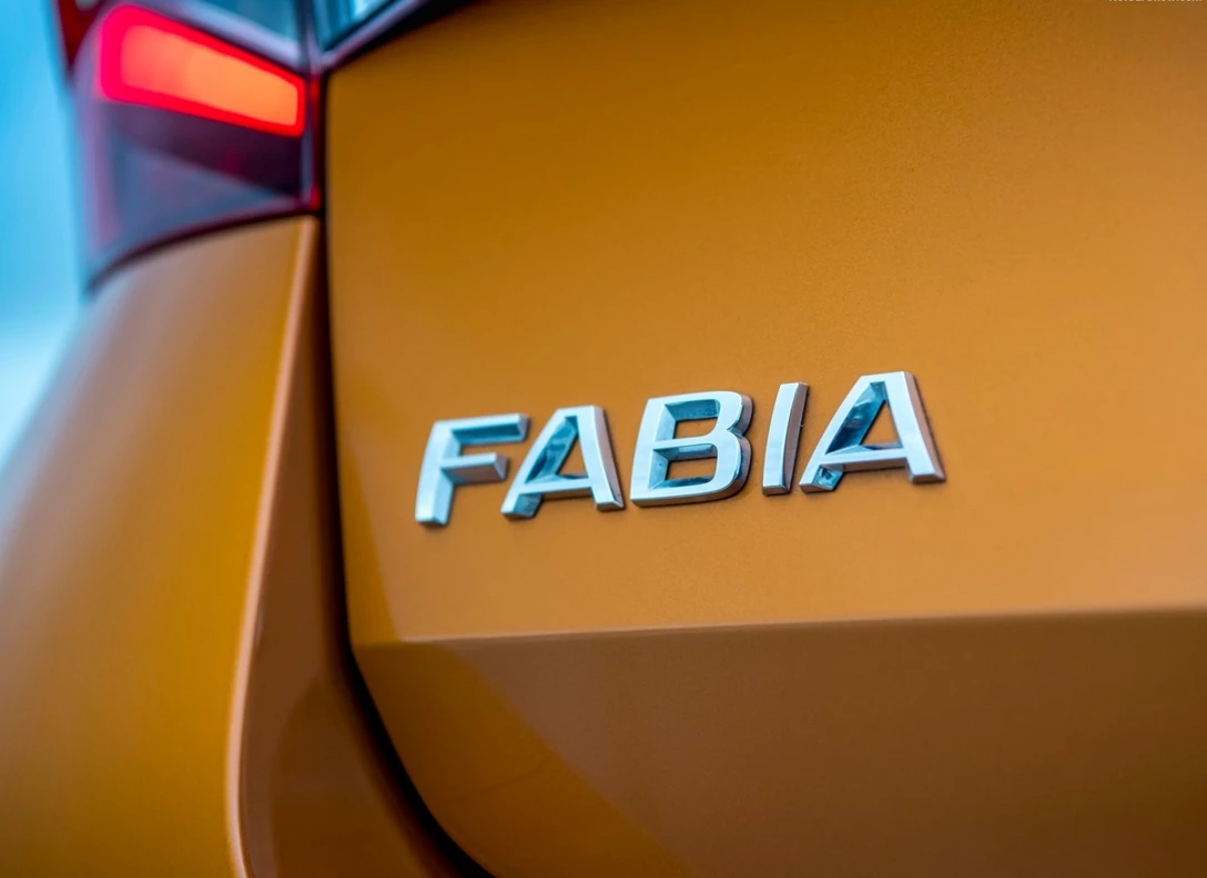1661210-Skoda-Fabia-2022-13.jpg