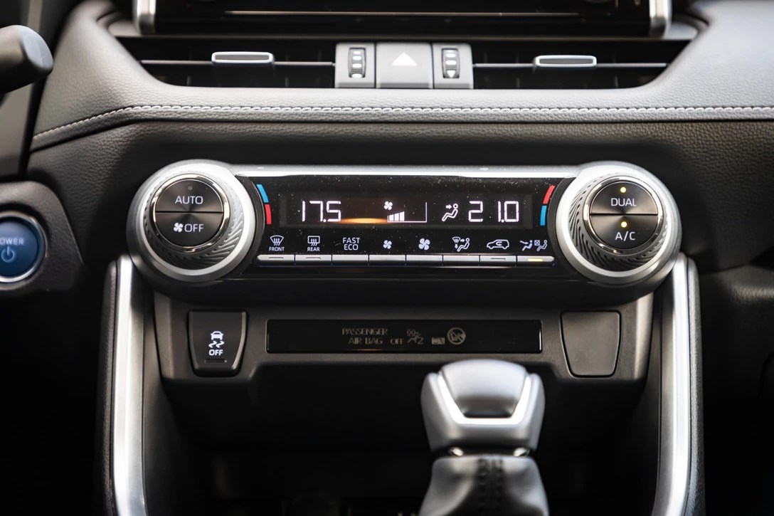 1612511-טויוטה ראב 4 (15).jpg