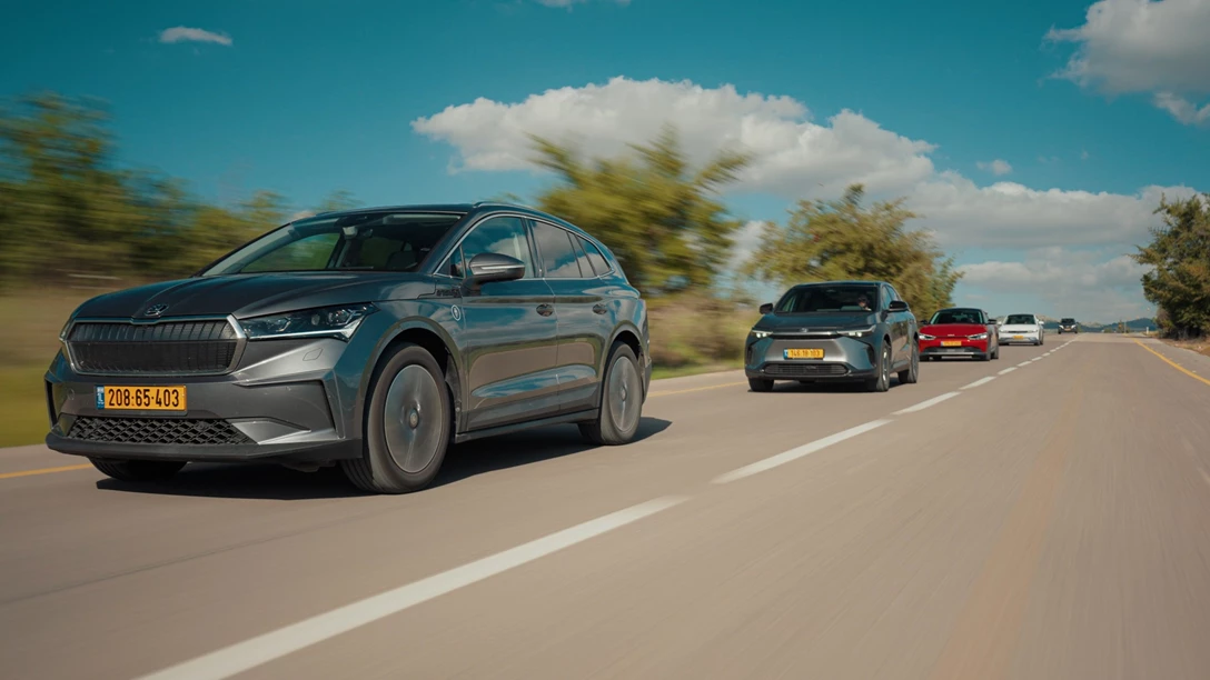 1681650-Hyundai IONIQ 5 vs Skoda Enyaq vs KIA EV6 vs TOYOTA BZ4X - 2023.02_12_49_05.Still215 copy.jpg
