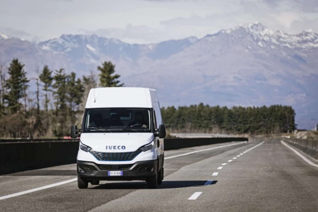 1614713-05-iveco_newdaily_van_jpg.jpg