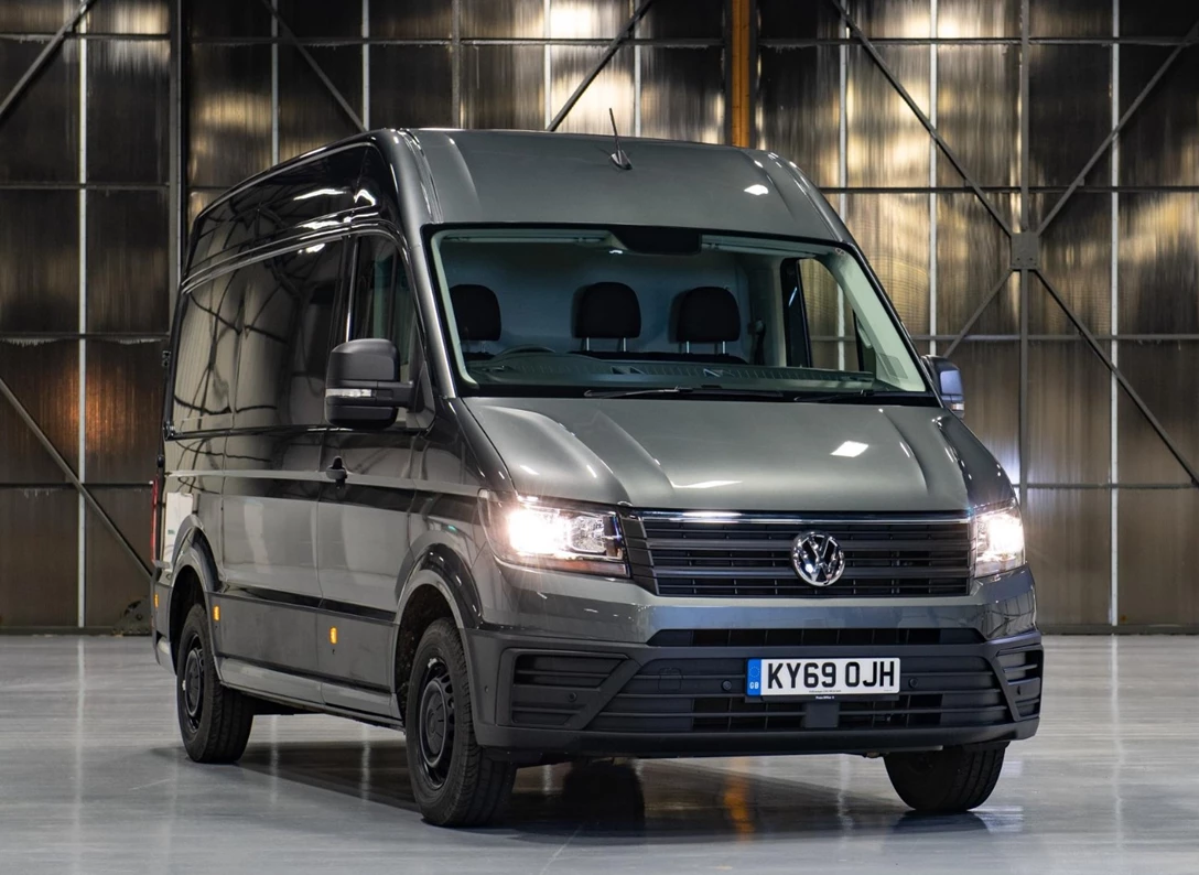 1648957-Volkswagen-Crafter-2021-03.jpg