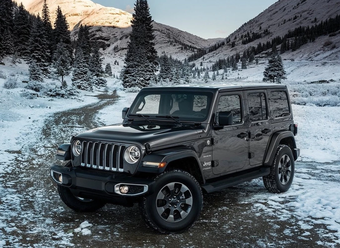 1657692-Jeep-Wrangler_Unlimited_EU-Version-2022-04.jpg