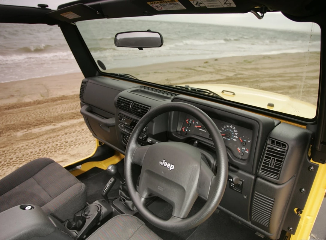 1603852-Jeep-Wrangler_UK_Version-1997-2006-5.jpg