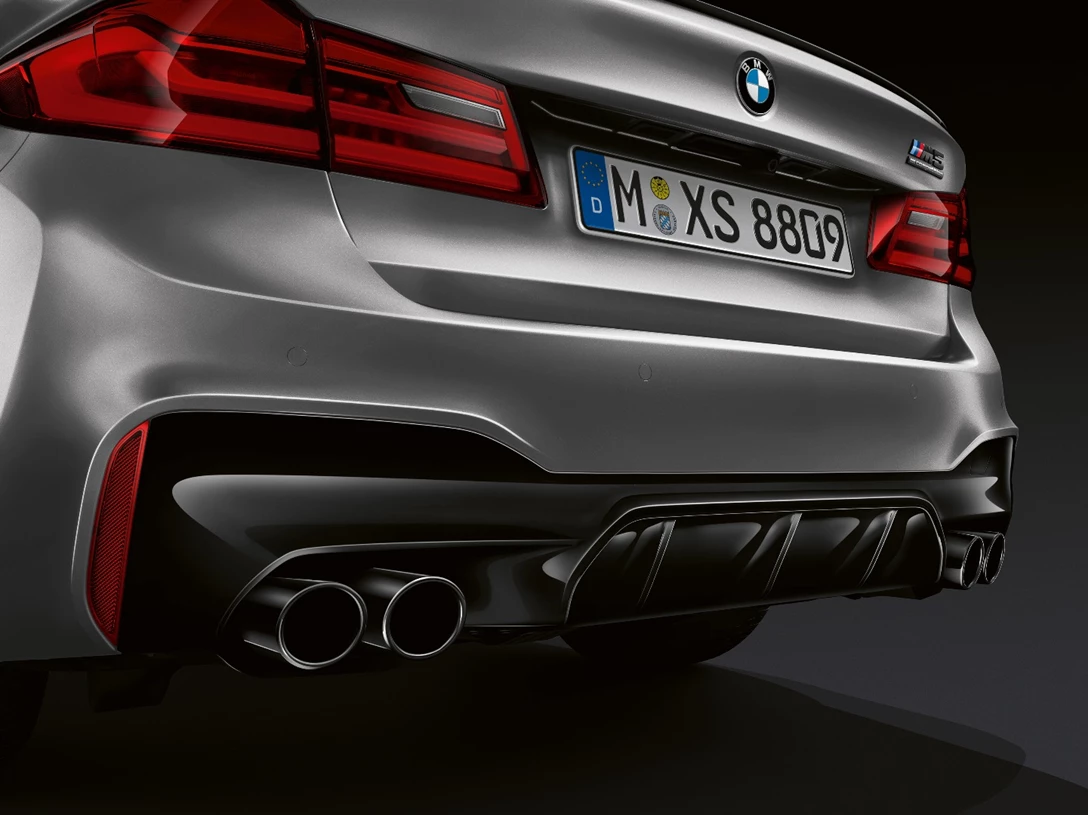 1595391-P90300373_highRes_the-new-bmw-m5-compe.jpg