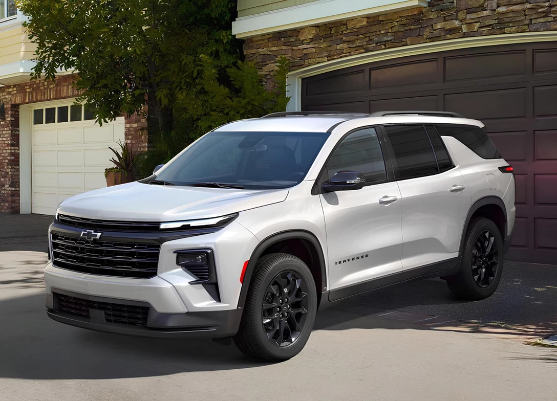 1704310-Chevrolet-Traverse-2024-00-NG.jpg