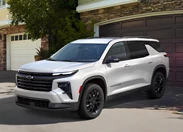 1704310-Chevrolet-Traverse-2024-00-NG.jpg