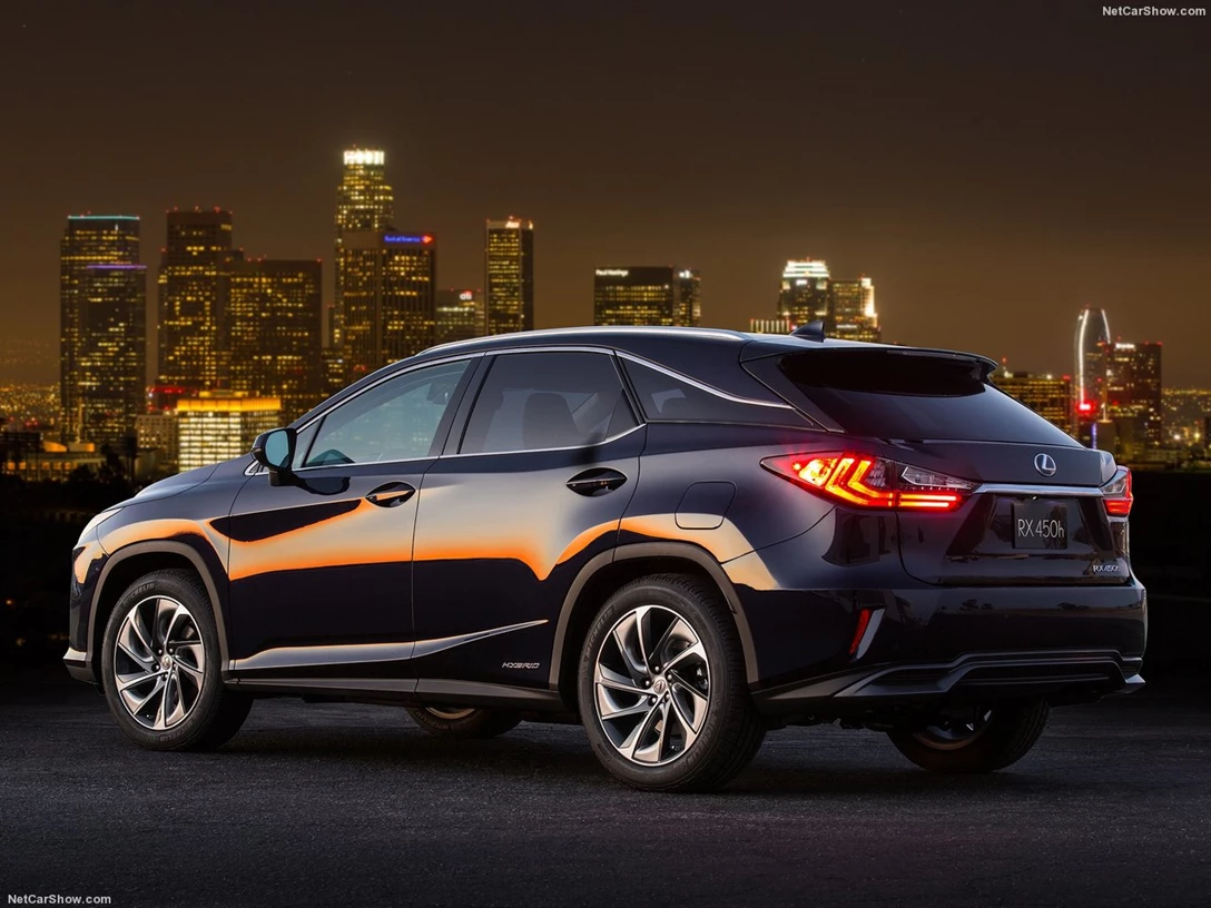 1588343-Lexus-RX 2.jpg