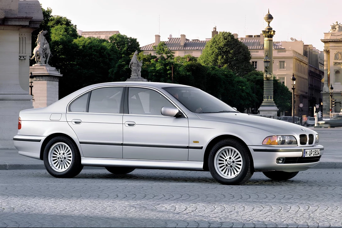 BMW-5-Series-1995-02.jpg