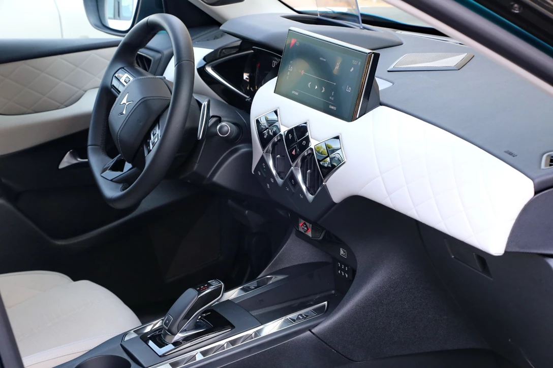 1624699-rotemi090919ds3cross (104).JPG