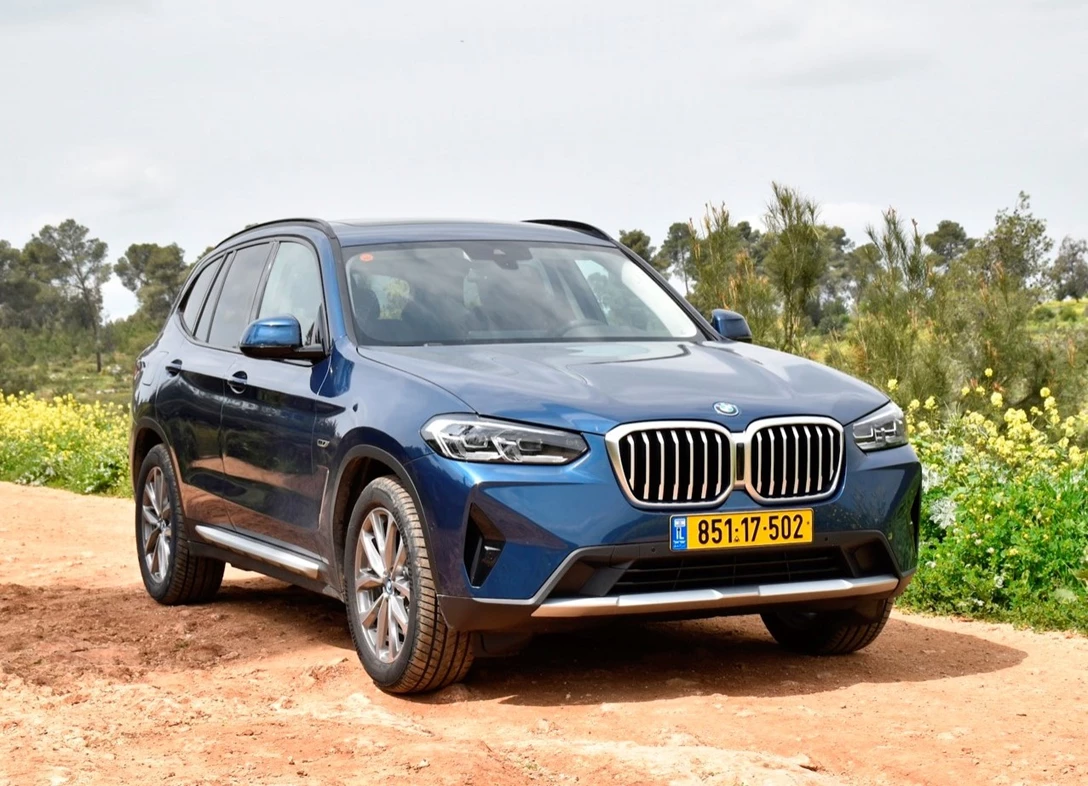 1659787-BMW-X3-2022-01.jpg