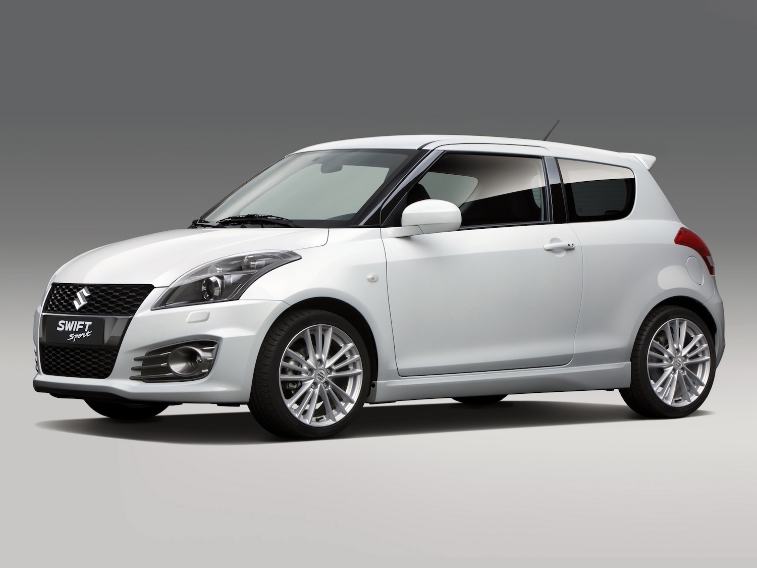 1576822_suzuki_swift_sport.jpg