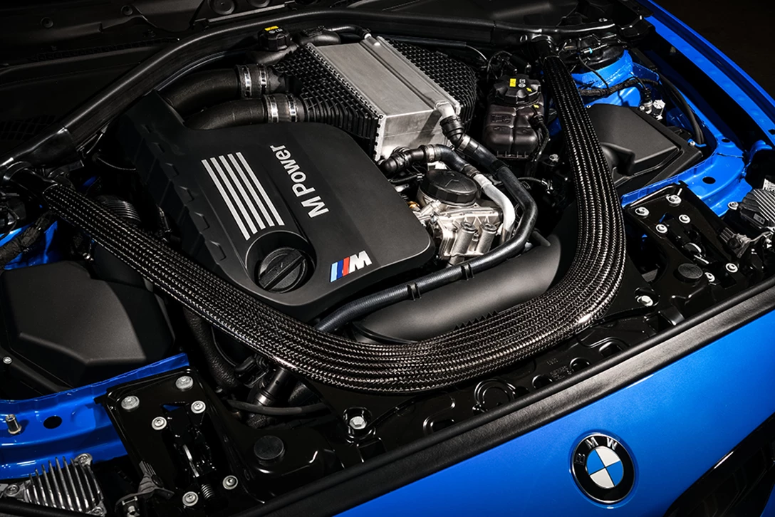 1624775-P90374248_highRes_the-all-new-bmw-m2-c.jpg