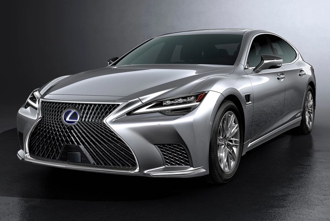 1633898-לקסוס LS2 2021.jpg