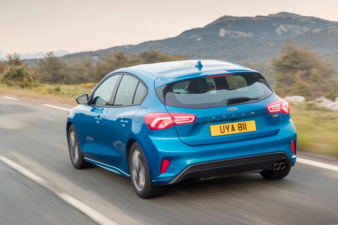 1632617-Ford Focus Hatchback ST (6).jpg