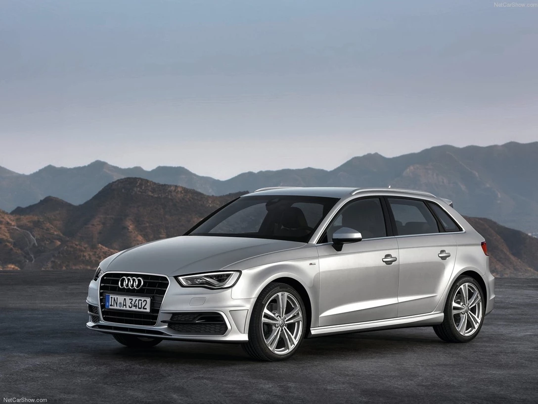 1646095-Audi-A3_Sportback_S-Line-2014-1280-06.jpg