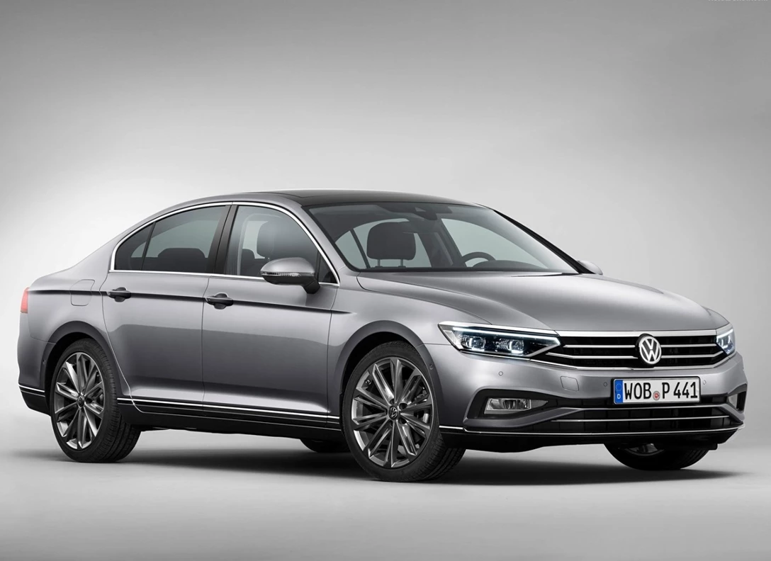 1660391-Volkswagen-Passat-2022-04.jpg