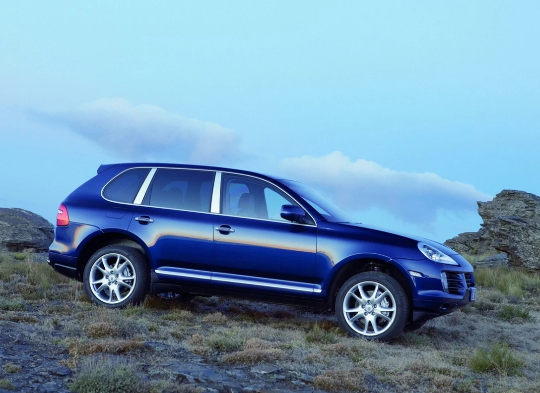 1606404-Porsche-Cayenne-2007-2010-05.jpg