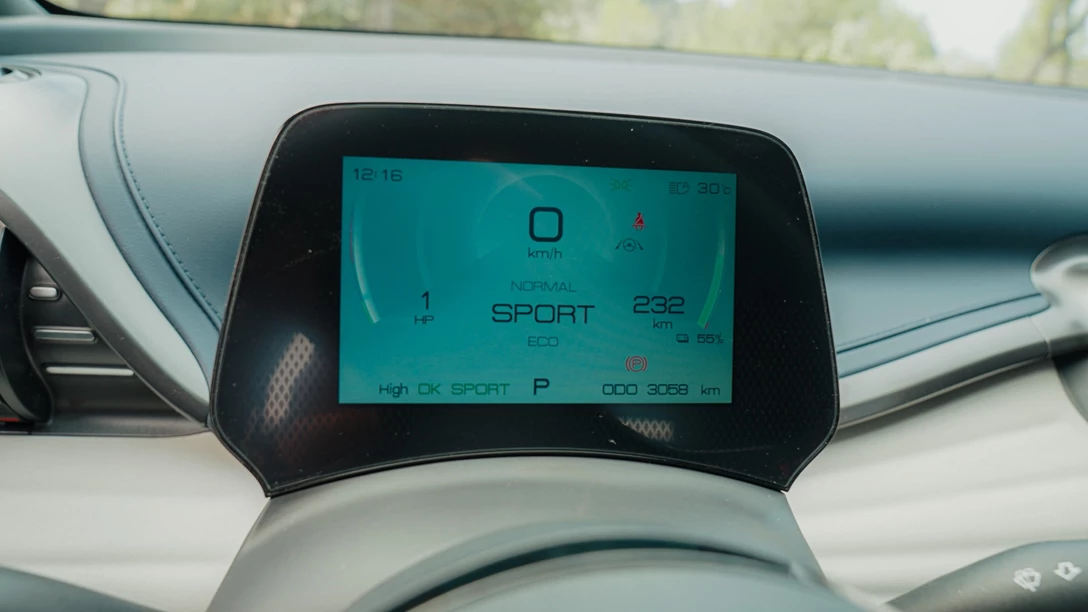 1672504-BYD ATTO 3.01_09_58_05.Still097 copy.jpg