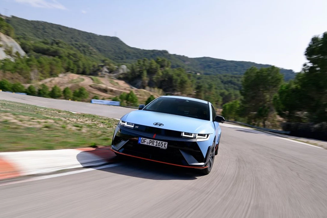 1694801-hyundai-ioniq-5-n-racetrack-0324-413_wid_1024_bfc_off.jpg