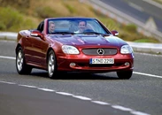 1605345-Mercedes-Benz-SLK-1997-2004-04.jpg