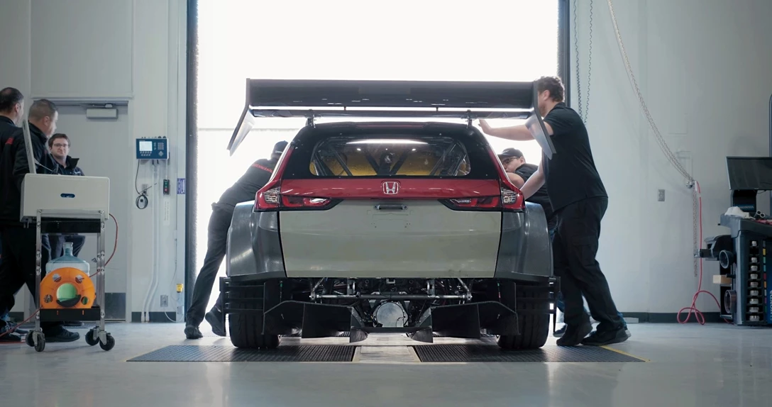 1678412-01 Honda CR-V Hybrid Racer Project.jpg