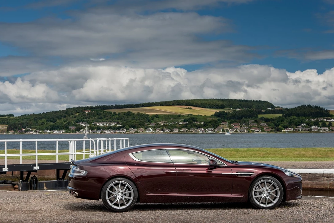 אסטון מרטין ראפיד S