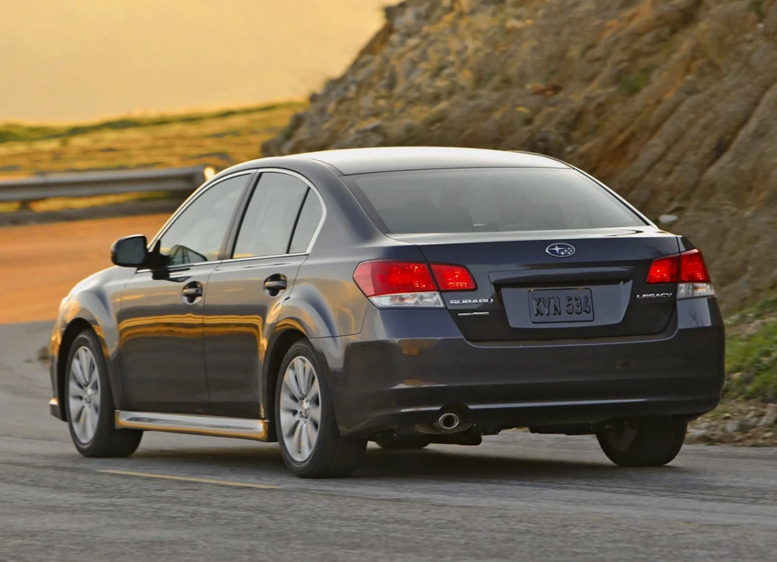 1600229-Subaru-Legacy-2010-1600-0a.jpg