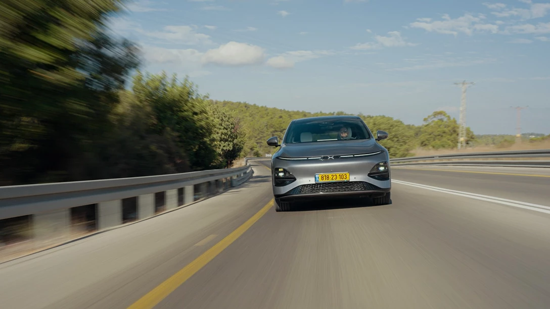 1701371-Xpeng G6 2024.00_25_43_13.Still010.jpg