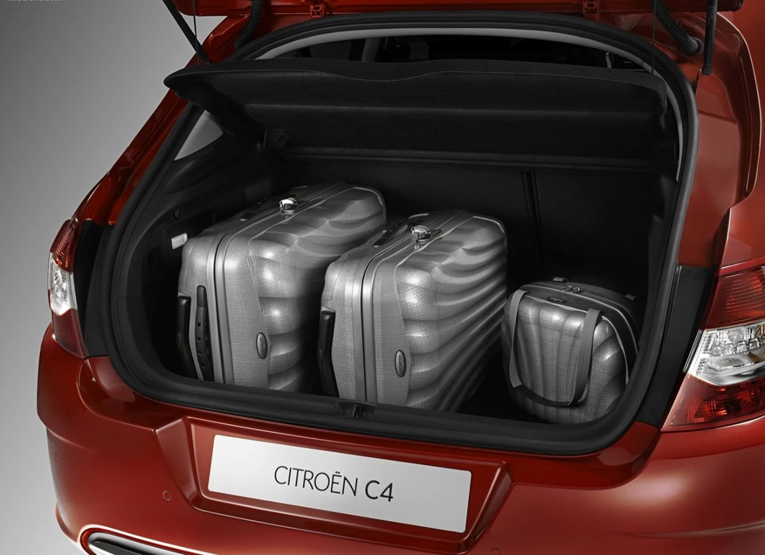 1668196-Citroen-C4-2013-10.jpg
