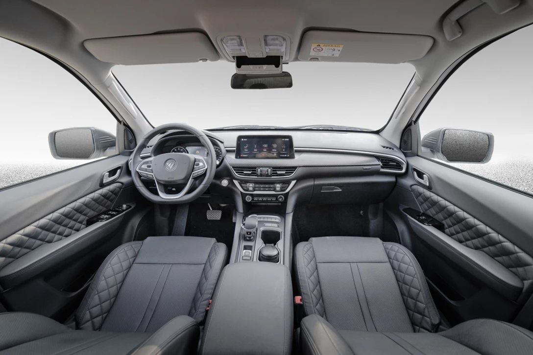 1699539-פנים 2 .jpg