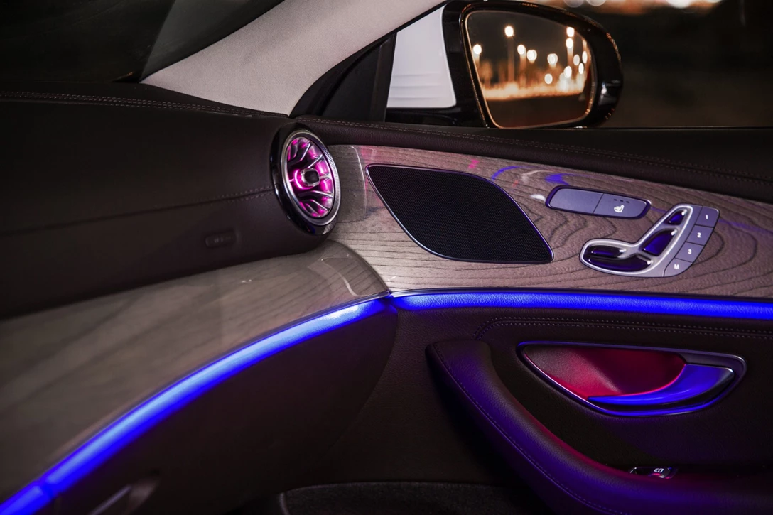 1609084-11-CLS 014.jpg