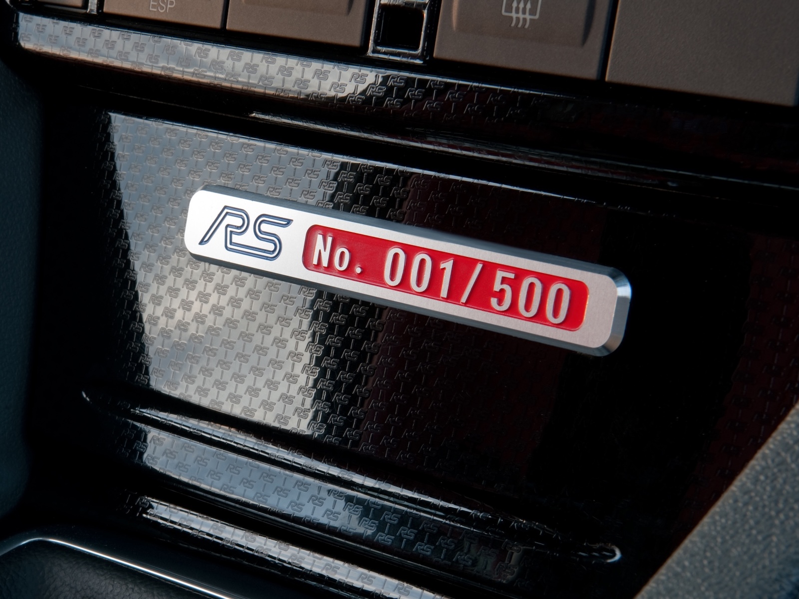 1558079_ford_focus_3.jpg