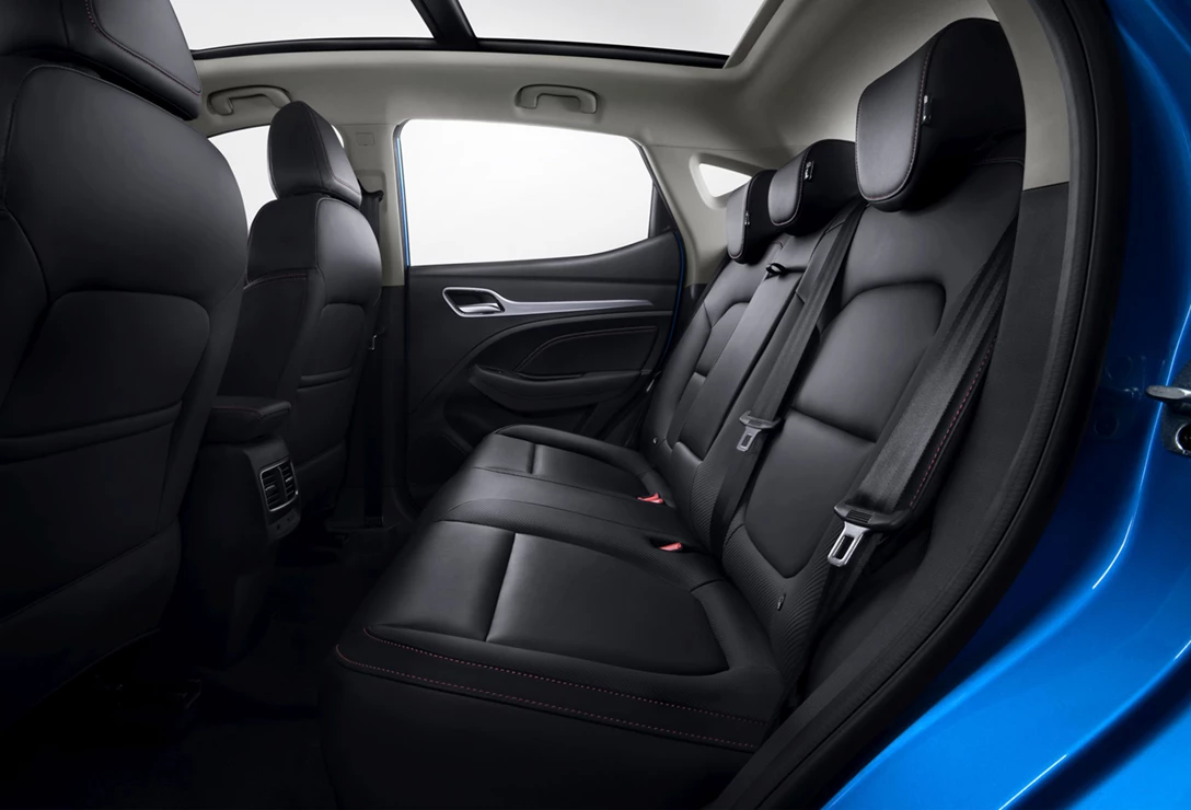 1655339-MG-ZS-EV-2nd-row-seat.jpg
