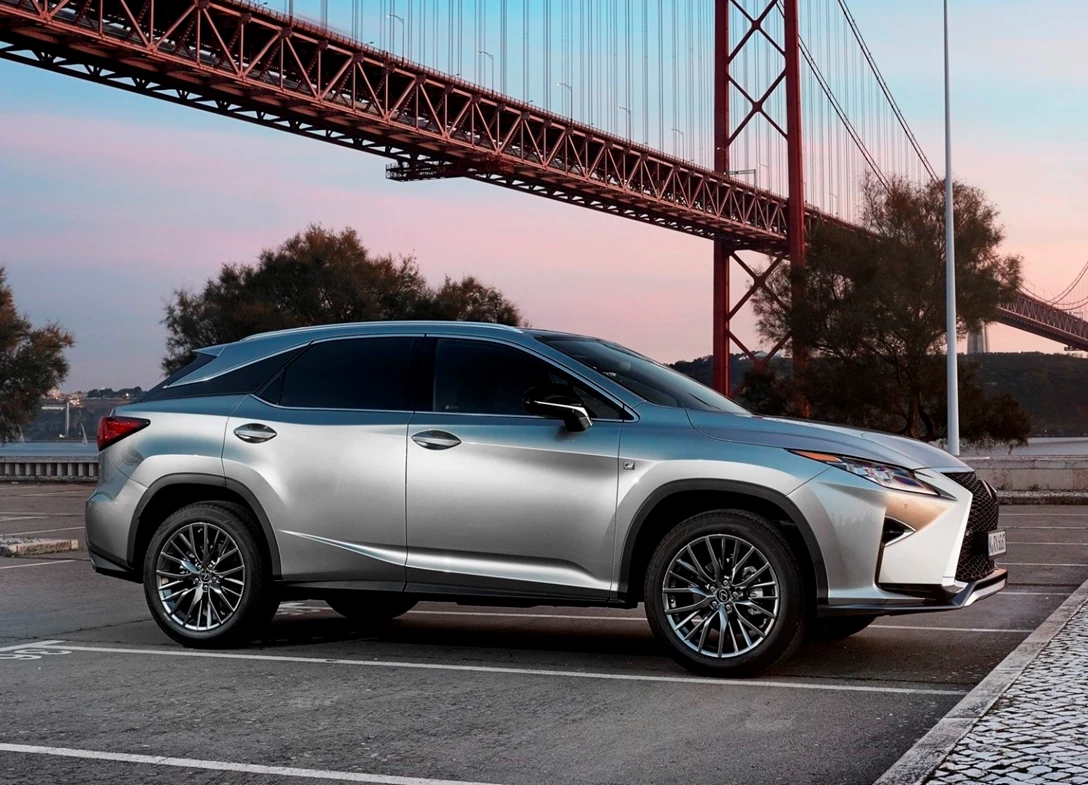 1653124-Lexus-RX-2019-12.jpg