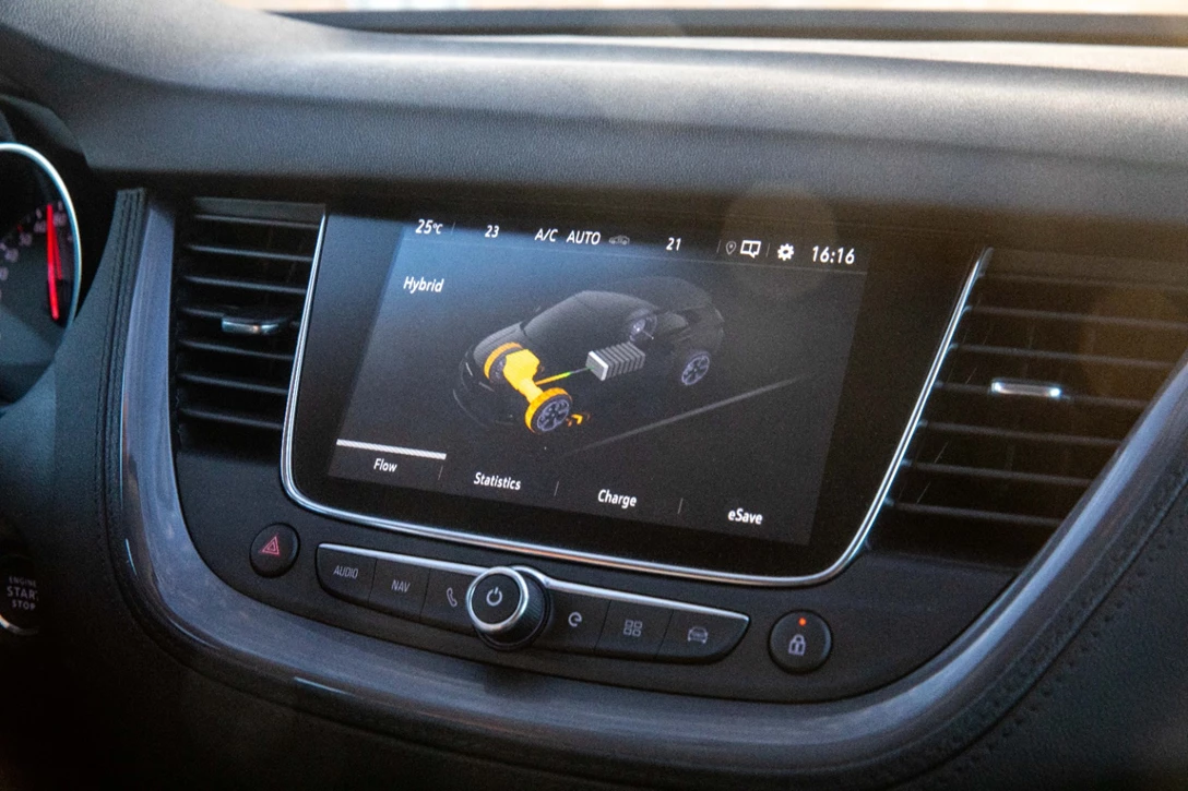 1638494-Opel-Grandland X-PHEV-06.jpg