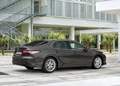 1645028-Toyota-Camry_Hybrid-2020-02.jpg