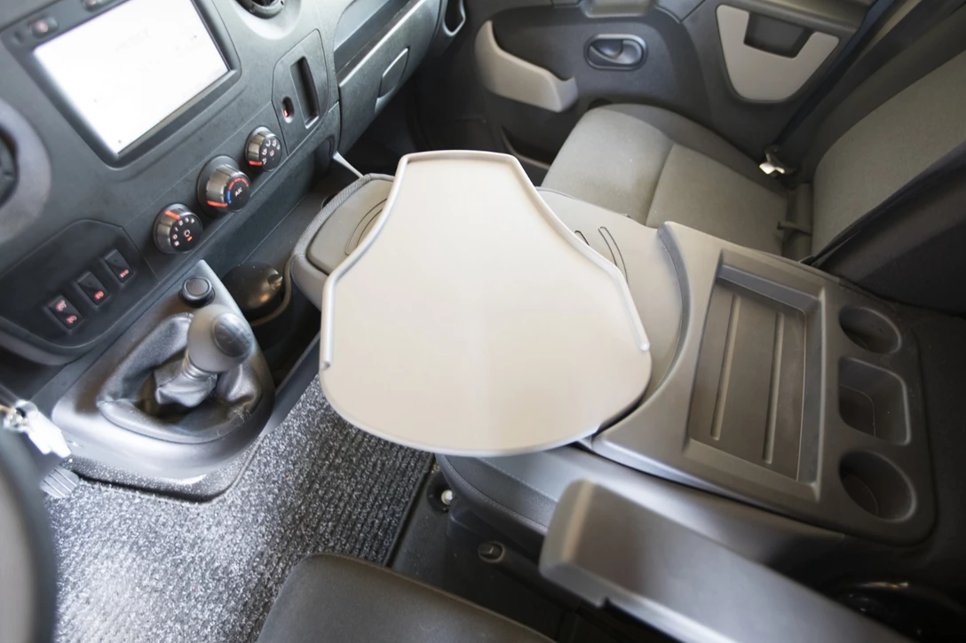 1606911-רנו מאסטר (4).jpg