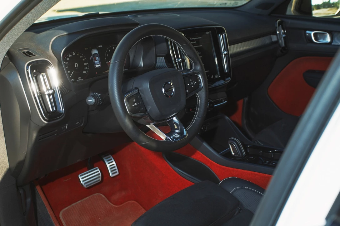 1597739-וולוו XC40 מבחן דרכים (19).jpg